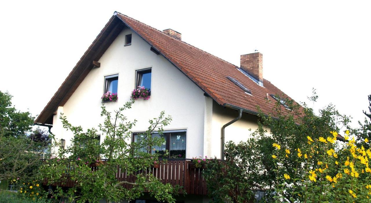 Ferienwohnung Haus Silvia ฟลาดุงเงน ภายนอก รูปภาพ